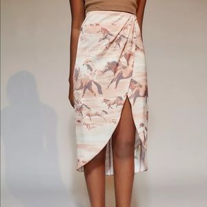 Urban Outfitters MIDI Skirt with Horses Size Medium